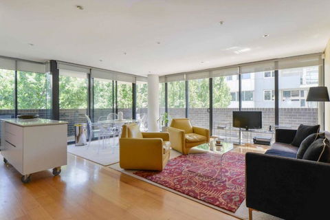 HAZEL Chapel St Socialite. Pool, Spa & Gym - Lismore Accommodation 0