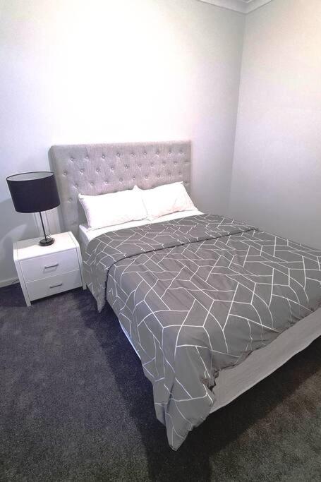 House Near The Lake Hosted By Rani - Lismore Accommodation 2