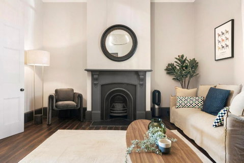 Iconic Luxury 5BR Home W/ Opera And Harbour View - Lismore Accommodation 3