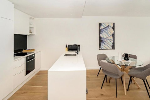 Idyllic 1-Bed Near Popular Shopping Streets - Lismore Accommodation 1
