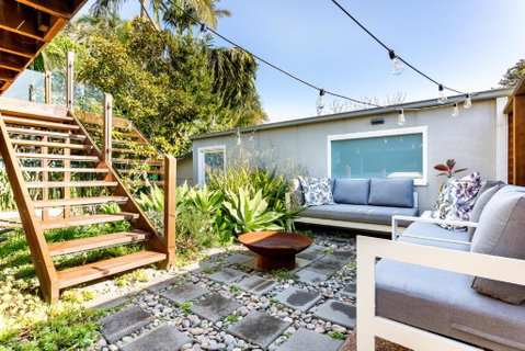 Idyllic 4-Bed Home With Alfresco Area Near Beach - Lismore Accommodation 3