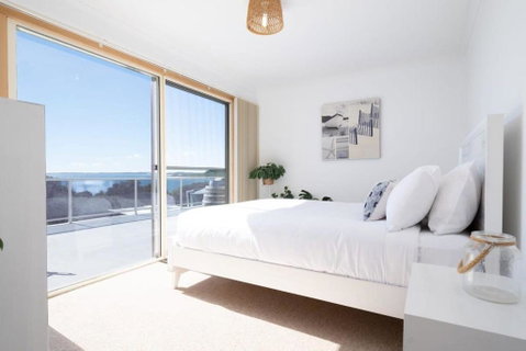 Idyllic Weymouth Retreat With Ocean Views - Lismore Accommodation 3
