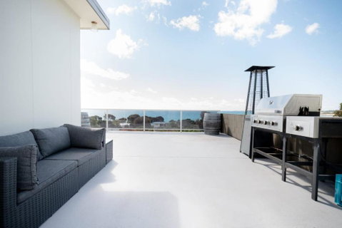 Idyllic Weymouth Retreat With Ocean Views - Lismore Accommodation 0