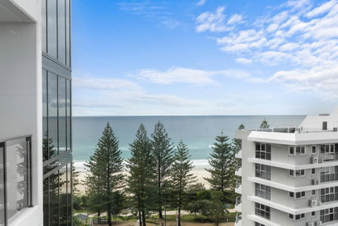 Immaculate Burleigh Apartment At Sandbar Burleigh Heads - Lismore Accommodation 0