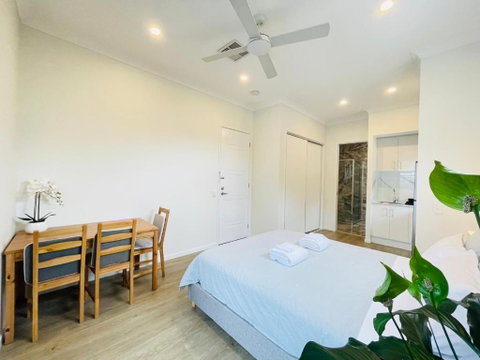 Independent Room With Onsuite And Small Kitchen - Lismore Accommodation 3