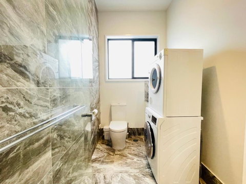 Independent Room With Onsuite And Small Kitchen - Lismore Accommodation 1