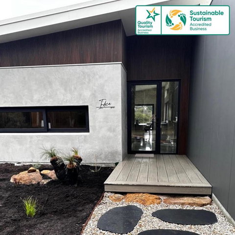 INDICA HEMP HOUSE - Multi Award Winning-Luxury-Eco Designed House-lake Views-hot Tub-Cinema - Lismore Accommodation 0