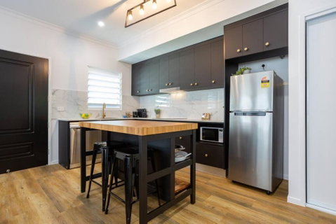 Industrial Luxe Villa - Boutique 1 Bedroom Luxury Villa - Lismore Accommodation 1