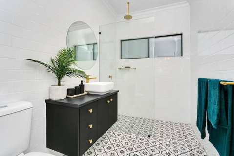 Industrial Luxe Villa - Boutique 1 Bedroom Luxury Villa - Lismore Accommodation 3
