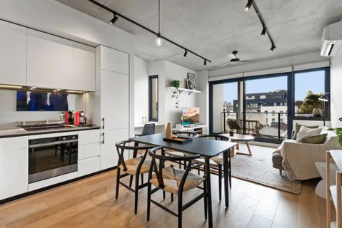 Industrial-Style Retreat In Trendy Cremorne - Lismore Accommodation 0