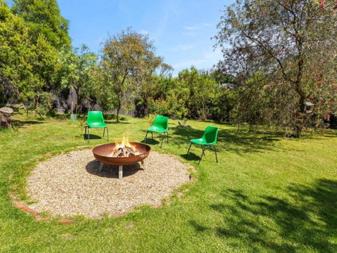 Into The Blue Rye By Ready Set Stay- BYO LINEN & TOWELS - Lismore Accommodation 1