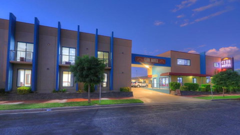 INVERELL RSM CLUB MOTEL - Lismore Accommodation 0