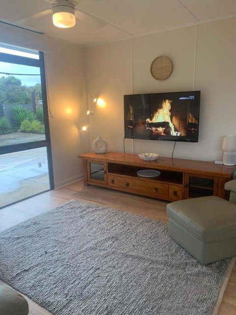 Investigator Beach Breeze Apartments U1 - Lismore Accommodation 2