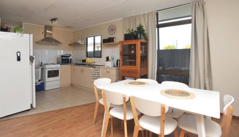 Investigator Beach Breeze Apartments U3 - Lismore Accommodation 1
