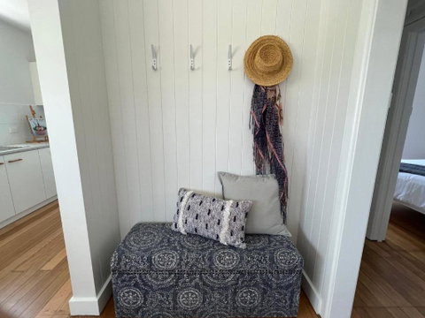 Irene June Coastal Retreat - Lismore Accommodation 2