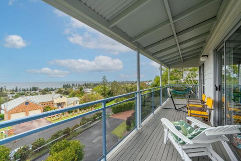 Isabella Ocean Views - Lismore Accommodation 0