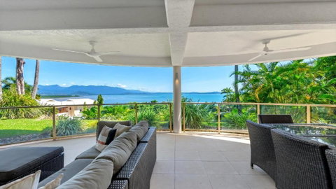 Island Point Villa 1 Port Douglas - Lismore Accommodation 2