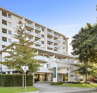 Adina Serviced Apartments Canberra Dickson - Lismore Accommodation