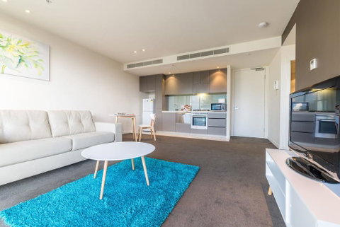 Albert Park City View Stylish 1 Bedroom Apartment - Lismore Accommodation 1