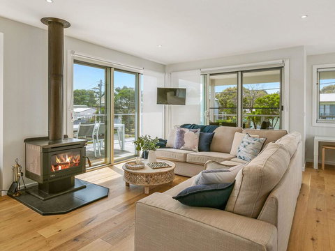 All Decked Out - Lismore Accommodation 1