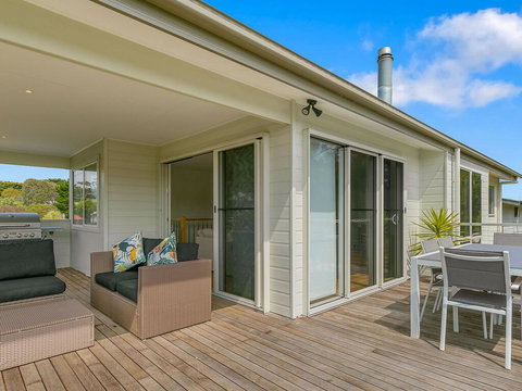 All Decked Out - Lismore Accommodation 3