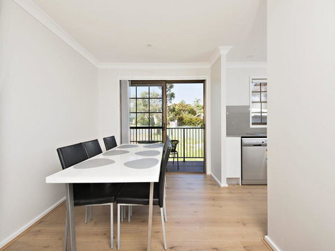 Amaroo Retreat @ Fingal Bay - Lismore Accommodation 1