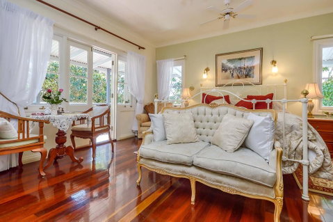 Amore Mt Tamborine - Lismore Accommodation 1