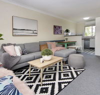 Anchored at South West Rocks - Lismore Accommodation