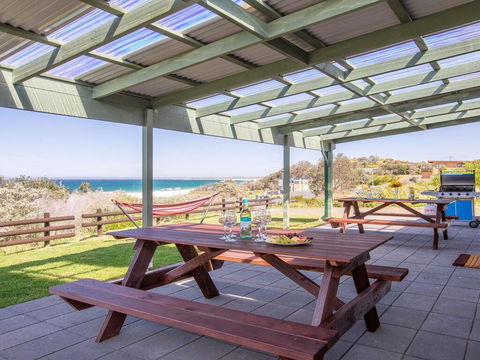 Antonio's Paradise - Spectacular Views Over Warrain Beach - Lismore Accommodation 0