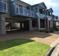 Aquarius Apartments Mollymook - Lismore Accommodation
