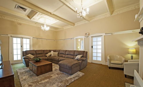 Arch On Mellool - Lismore Accommodation 3