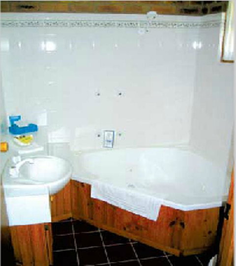 Aristocrat Waurnvale - Lismore Accommodation 3