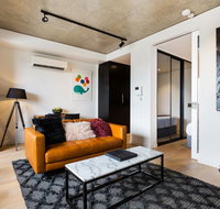 Artsy Apartment CBD City Views and Balcony - Lismore Accommodation