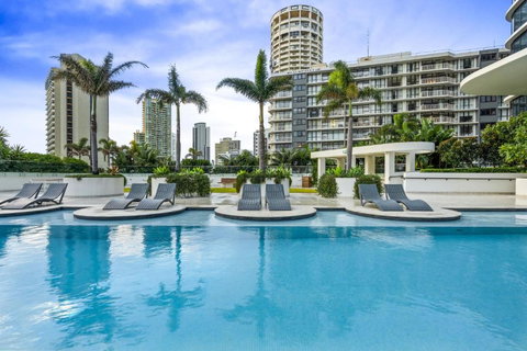 LUXURY HIGH FLOOR 3 Bedroom Unit With OCEAN Views - Q Stay - Lismore Accommodation 0