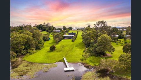 Luxury On Lake Tinaroo Lakefront Living - Lismore Accommodation 2