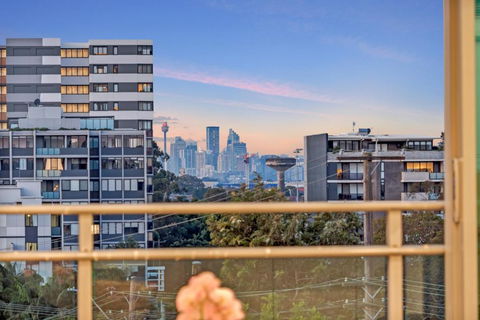 Luxury Retreat Sydney Airport Direct Train Line - Lismore Accommodation 0