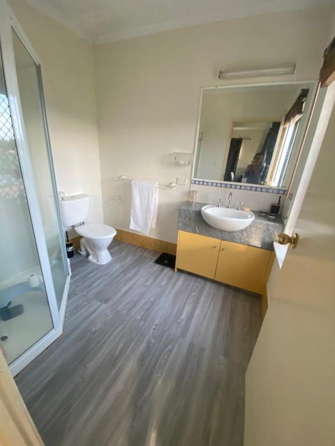 Master Ensuite And Private Balcony - Lismore Accommodation 2