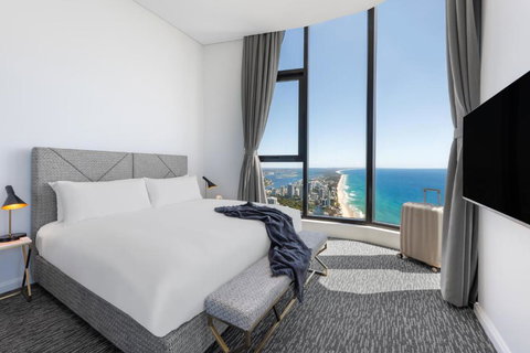 Meriton Suites Surfers Paradise - Lismore Accommodation 0