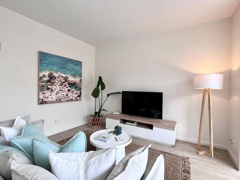 Modern Beach Oasis In Elwood Village - Lismore Accommodation 0