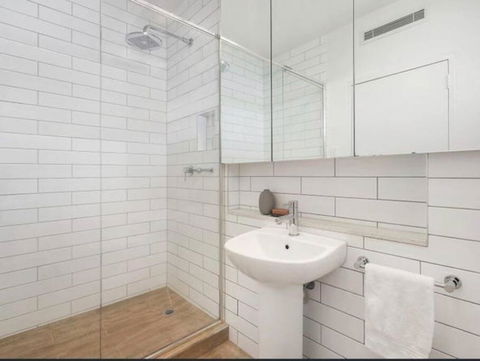 Modern Beach Oasis In Elwood Village - Lismore Accommodation 3