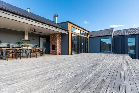 Modern Farmhouse - Lismore Accommodation 0