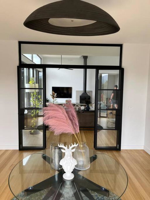 Modern Farmhouse - Lismore Accommodation 1