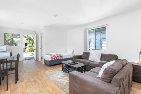 Mossman Resort Holiday Villas - Lismore Accommodation 1