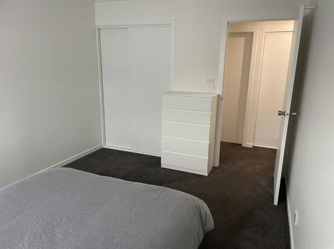 New 3 Bedroom House In Cooma - Lismore Accommodation 2