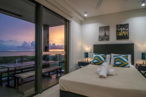 NEW - ZEN AT THE WATERFRONT - Luxury Waterfront Holiday Home For Families & Friends - Lismore Accommodation 0