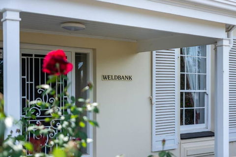 Normanville, Large Historic Three Bedroom Home - Lismore Accommodation 1