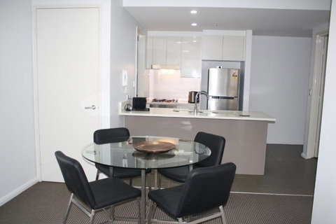 North Sydney Wyndel Apartments-MIL1005 - Lismore Accommodation 2