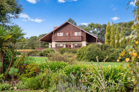 Northway Downs Estate Vineyard - Lismore Accommodation 0