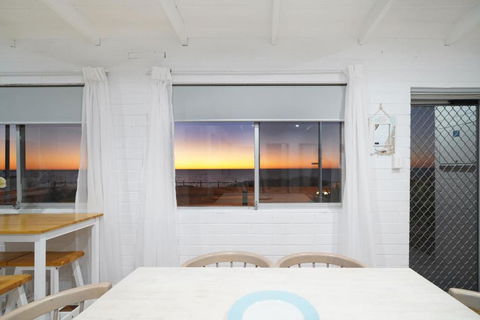 OCEA84 - Quinns Beach Shack: Ocean Views - Lismore Accommodation 1