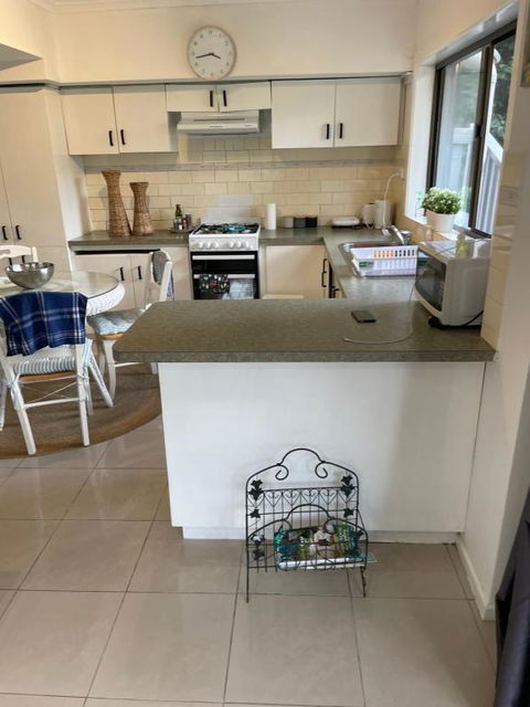 OCEAN GET AWAY - Lismore Accommodation 0